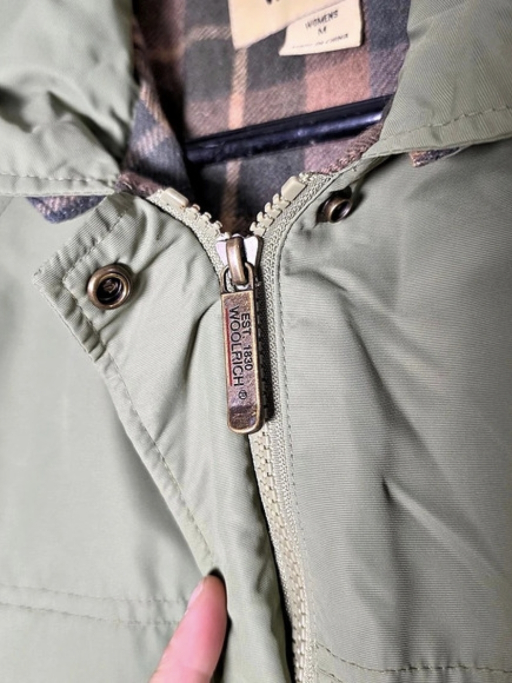 Vintage Woolrich Mountain Parka Jacket Green Plaid Flannel Lined Pockets MEDIUM - Picture 5 of 6